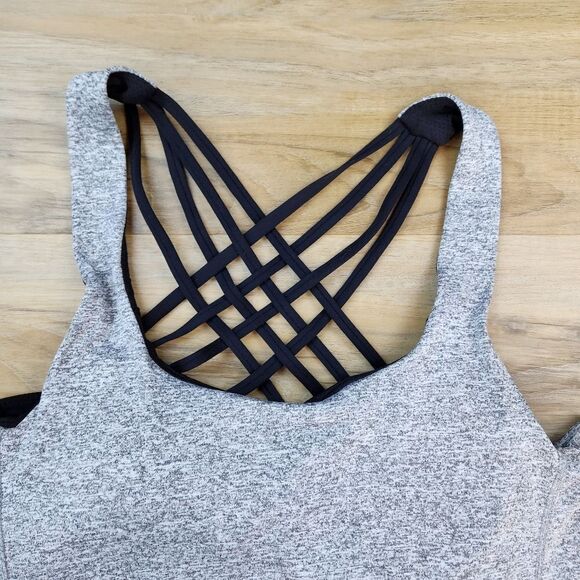 🔥Gray & Black Open Strappy Back Athletic Sleeveless Top Medium - Picture 6 of 10